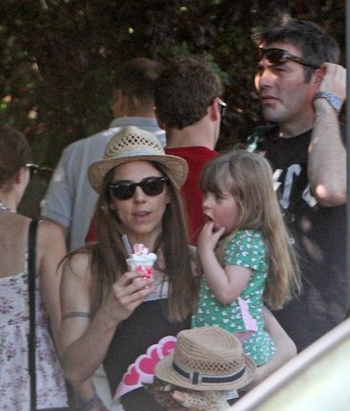 melanie chisholm daughter