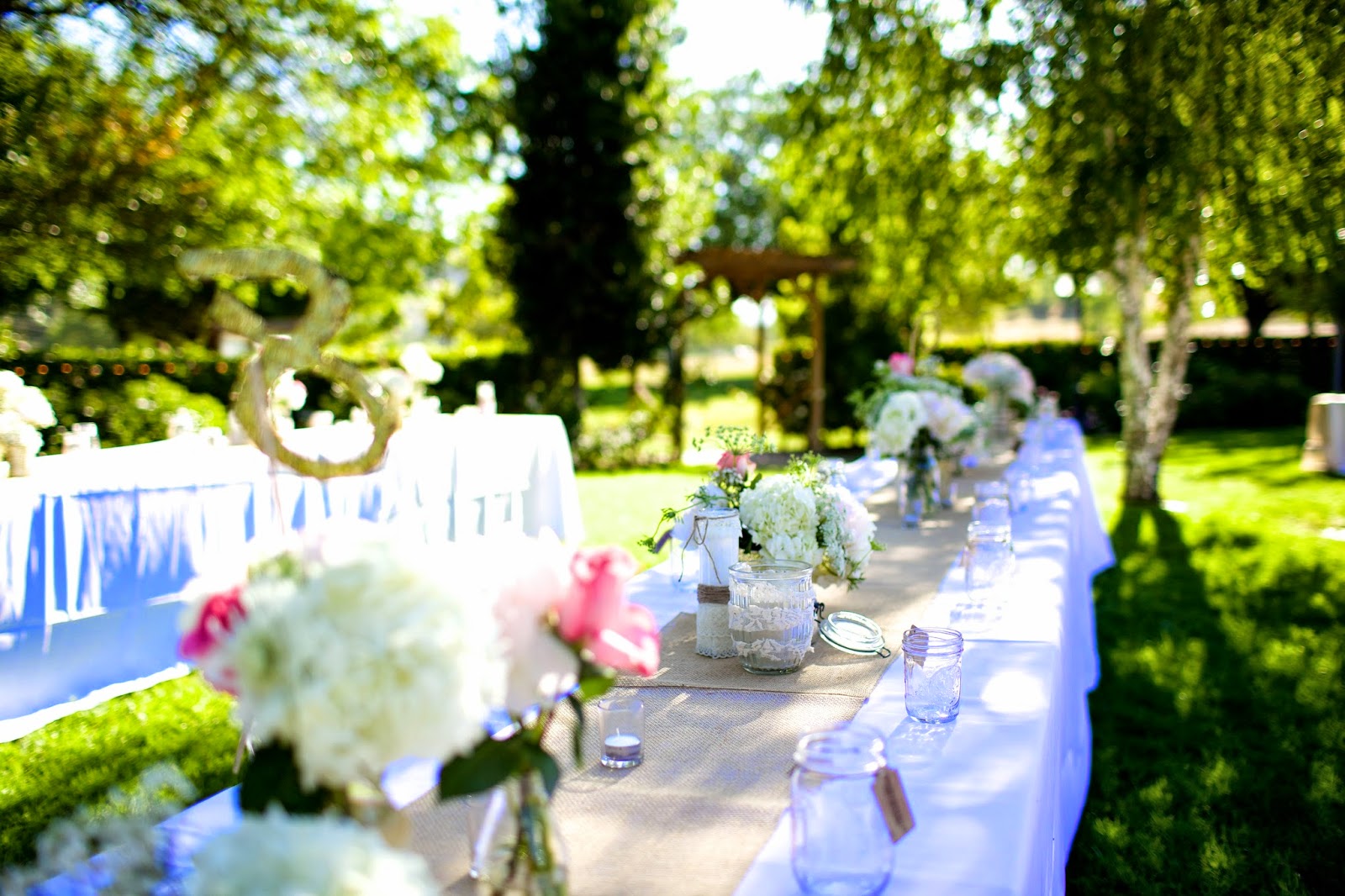 outdoor wedding decor