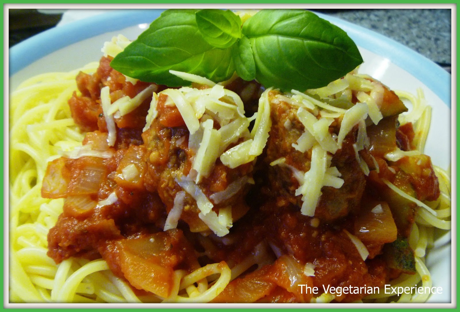 The Vegetarian Experience Vegetarian Meatballs in Tomato Sauce with Spaghetti