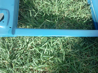 Door Volvo 122S - Sanded trough the acrylic paint... :( Sanded trough the acrylic paint... :(