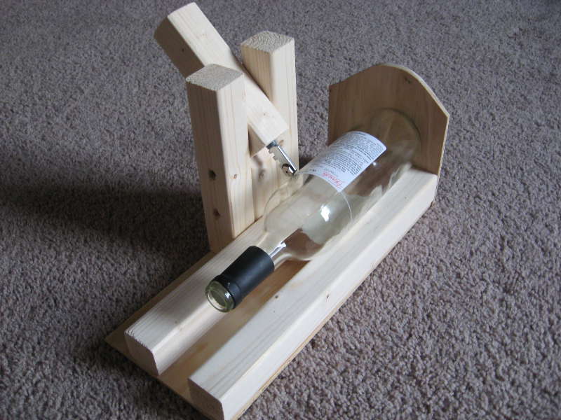 Mad Scientist's Lair Wine Bottle Cutting Jig