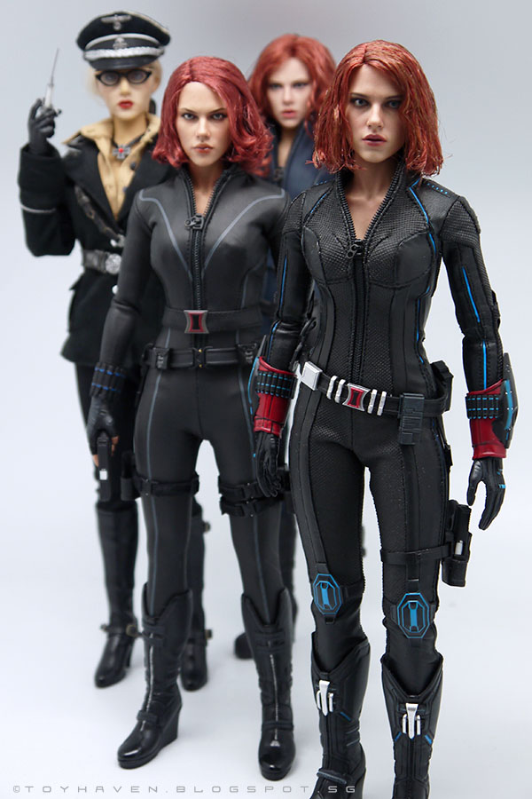 CC98 1/6 Female Black Long Coat Clothing Set for HOT TOYS,VERY COOL TOYS,CY GIRL 