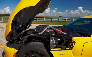 2013 SRT Viper image of engine powerful 