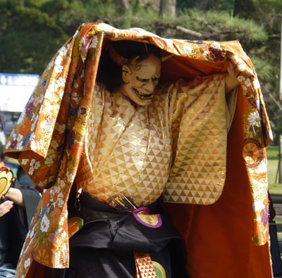 a study on genji and rokujo lady Lady rokujo: wife of former crown prince, bearing a daughter, whom is later entrusted to genji genji’s mistress genji disrespect her she turns to be spirit and possessed yugao and lady aoi lady aoi: daughter of minister of left and sister of to no chujofirst was distant to genji finally gives birth to a son with genji called yugiri. a study on genji and rokujo lady Lady rokujo: wife of former crown prince, bearing a daughter, whom is later entrusted to genji genji’s mistress genji disrespect her she turns to be spirit and possessed yugao and lady aoi lady aoi: daughter of minister of left and sister of to no chujofirst was distant to genji finally gives birth to a son with genji called yugiri.