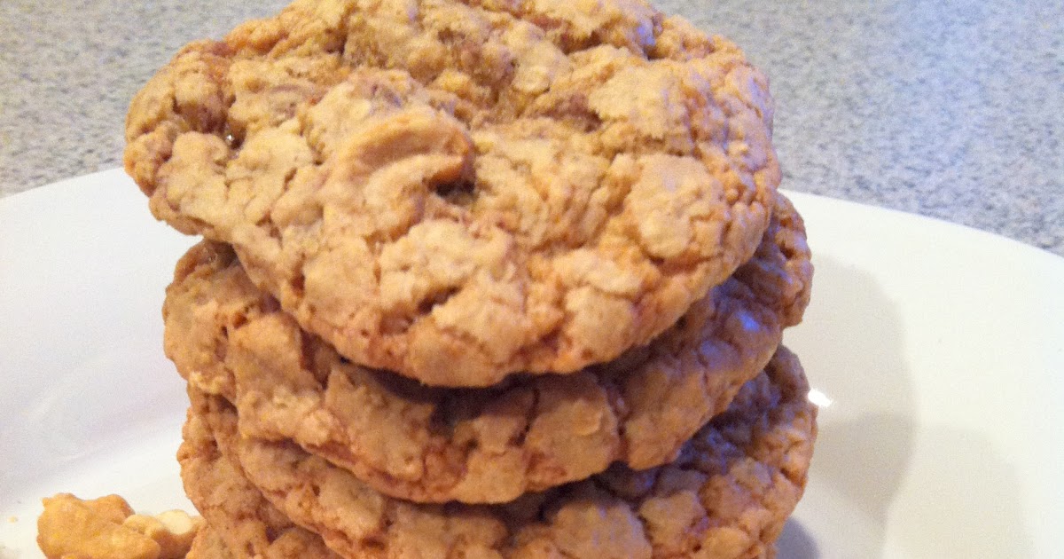 Whatcha Makin' Now? Caramel Cashew Cookies