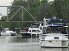 preparing to raft up