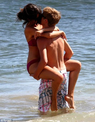 Justin Bieber Selena Gomez selena gomez justin bieber vacation. Justin Bieber Selena Gomez