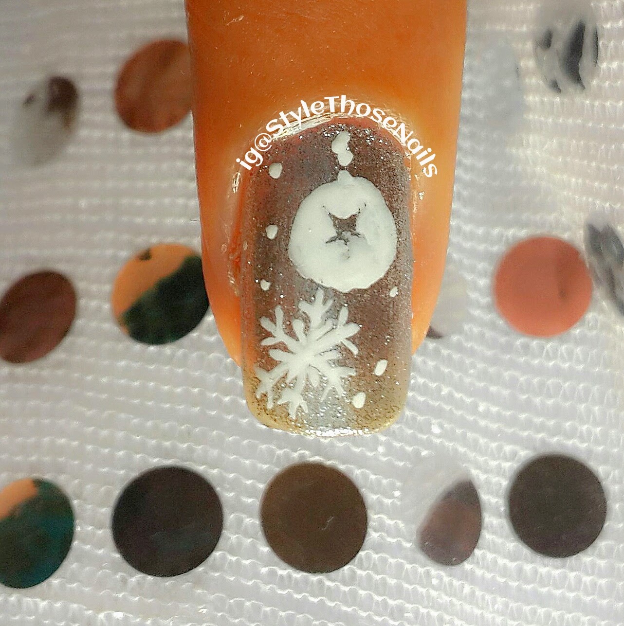 Style Those Nails: White Christmas Nail art