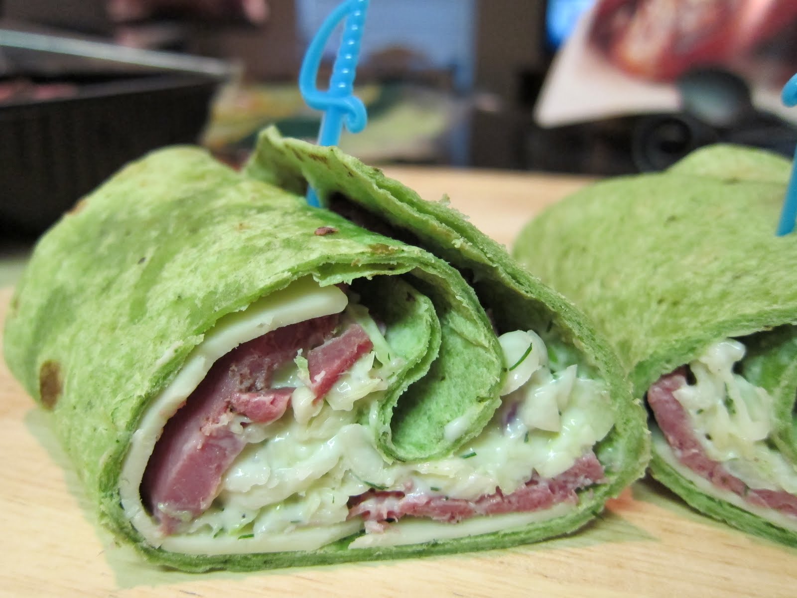 Roast Beef Wraps with Dill Slaw PheNOMenal