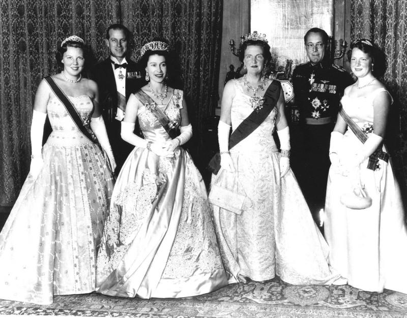 From Her Majesty S Jewel Vault Flashback State Visit To The Netherlands 1958