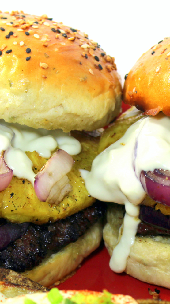 52 Ways to Cook Blue Cheese Hamburger Sauce for my Hawaiian