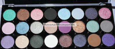 Swatches, review and comparison of MUA eyeshadow palettes Glamour Days, MUA Immaculate Collection and MUA Glitterball