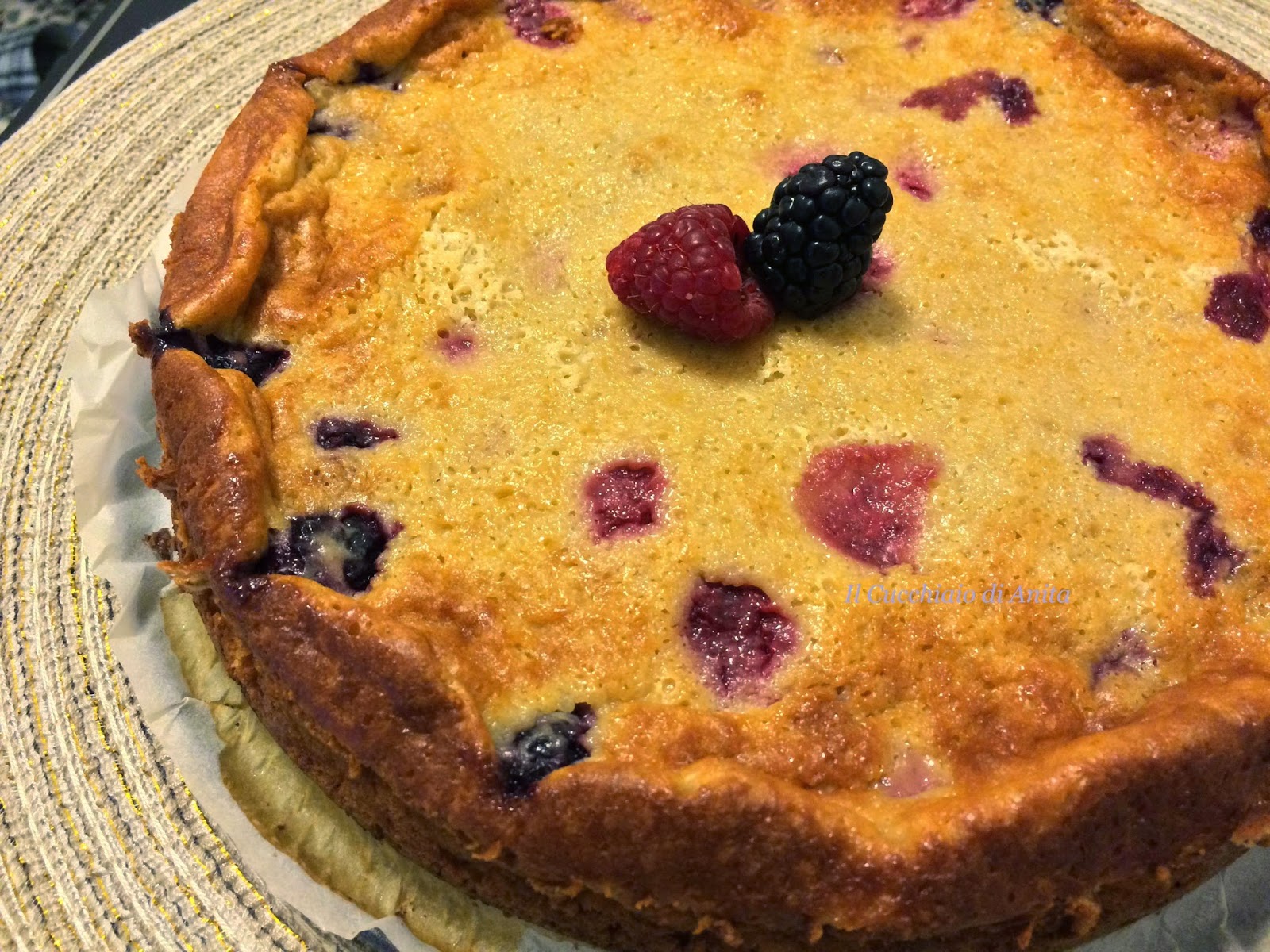 Torta Cremosa ai Frutti di Bosco