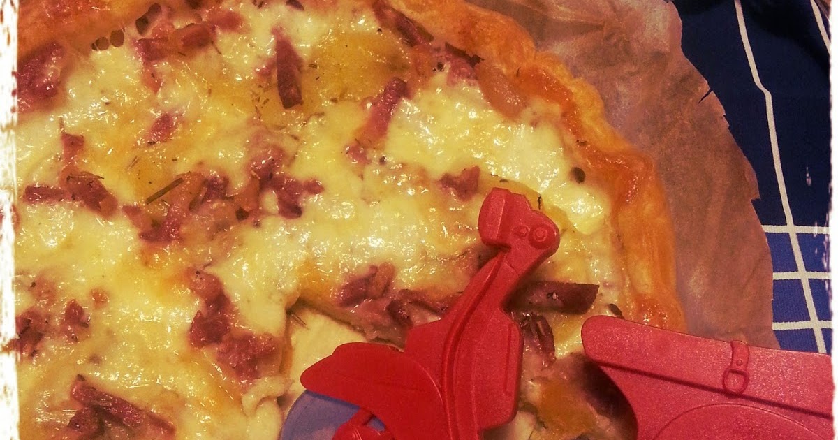 PLASTERS AND PIES Pizza rustica patate,pancetta e asiago