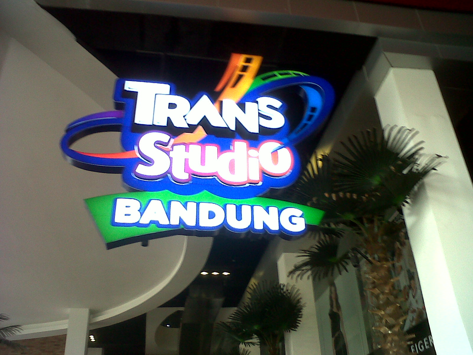 Traveler Writer: Hebohnya Trans Studio Bandung