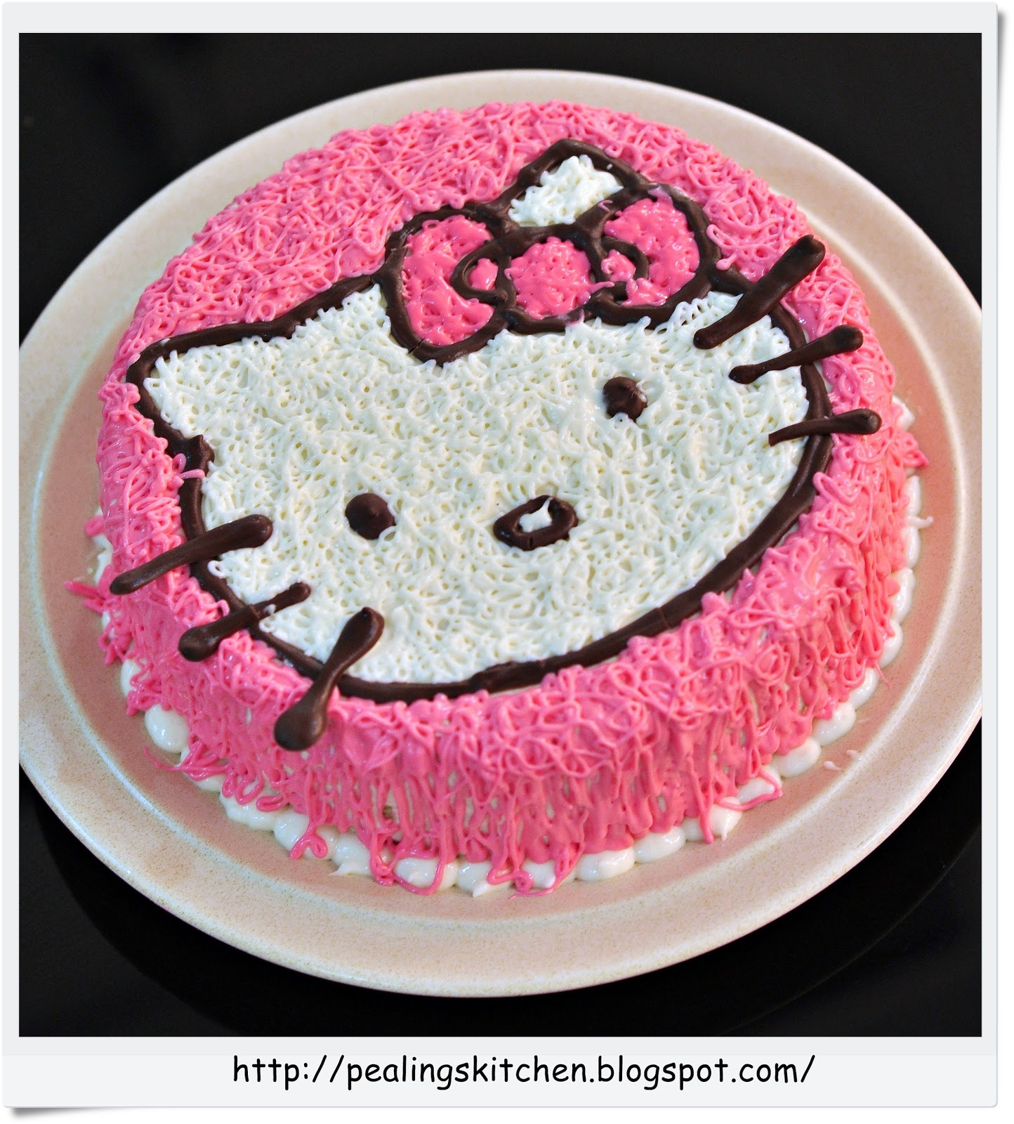 Mui Mui Homemade: Hello Kitty 造型蛋糕