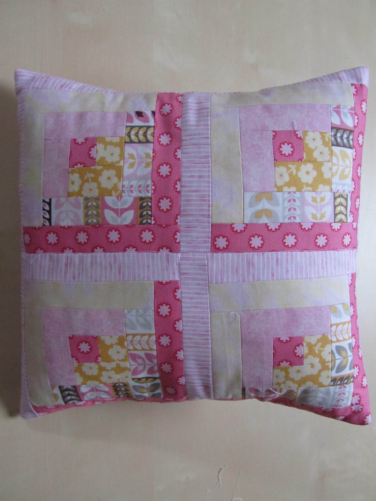 fairislerona How to make a log cabin cushion