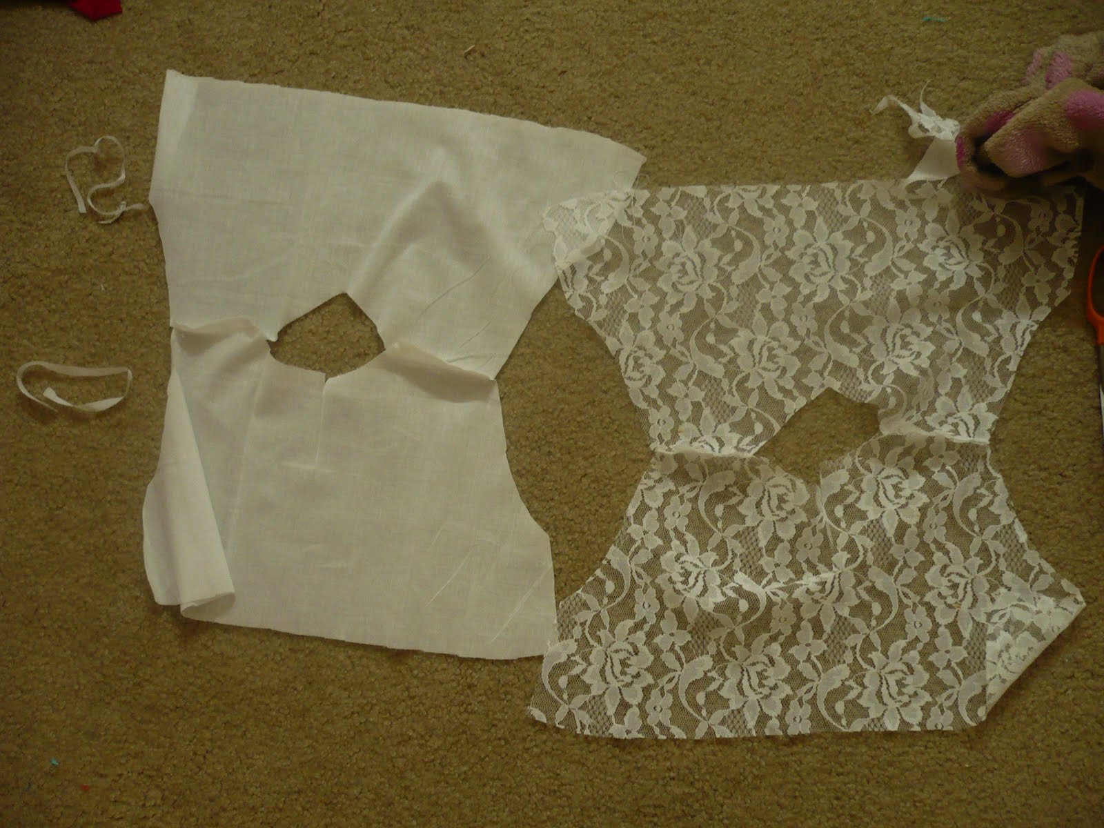 Step 2. Join the lining pieces at the shoulders. Also join the main