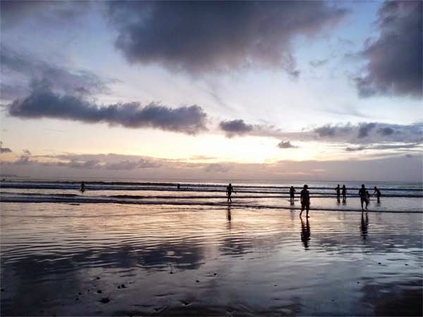 Beaches in Bali: Beautiful Sunset at Kuta Beach the beach is e'er crowded past times unusual together with domestic tourists Beaches in Bali: Beautiful Sunset at Kuta Beach