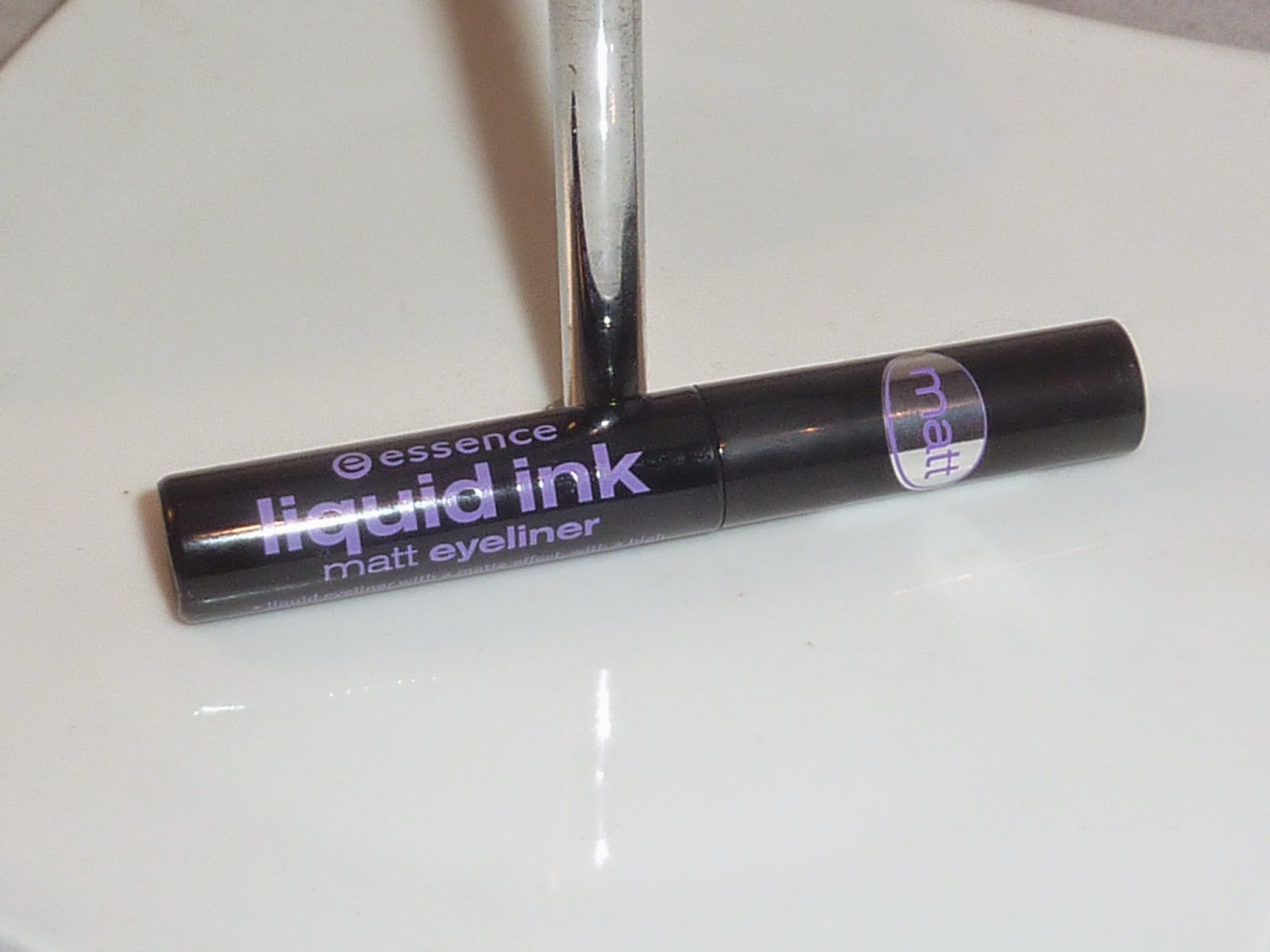 Meine Kosmetik essence liquid ink matt eyeliner