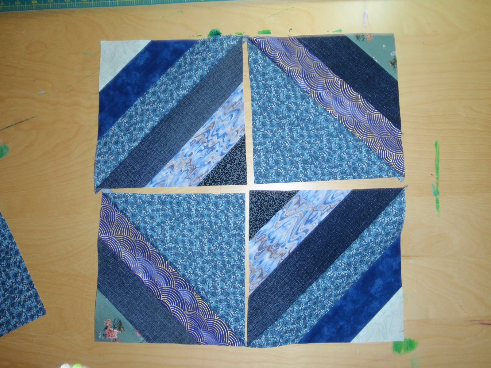QUILTERS...ENJOY COLOR! : Strip-Tube 2 Ways...Fun Tutorial!