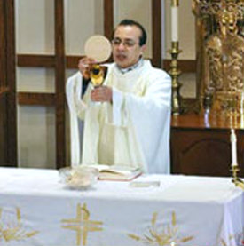 padre Angel Armando Perez