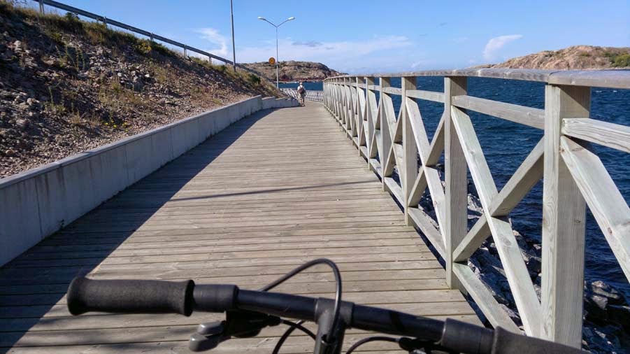 "walking" stripes (walking trails?), next by the sea. Really nice. Lysekil has lots of nice walking stripes next to the water. "walking" stripes (walking trails?), next by the sea. Really nice. Lysekil has lots of nice walking stripes next to the water.