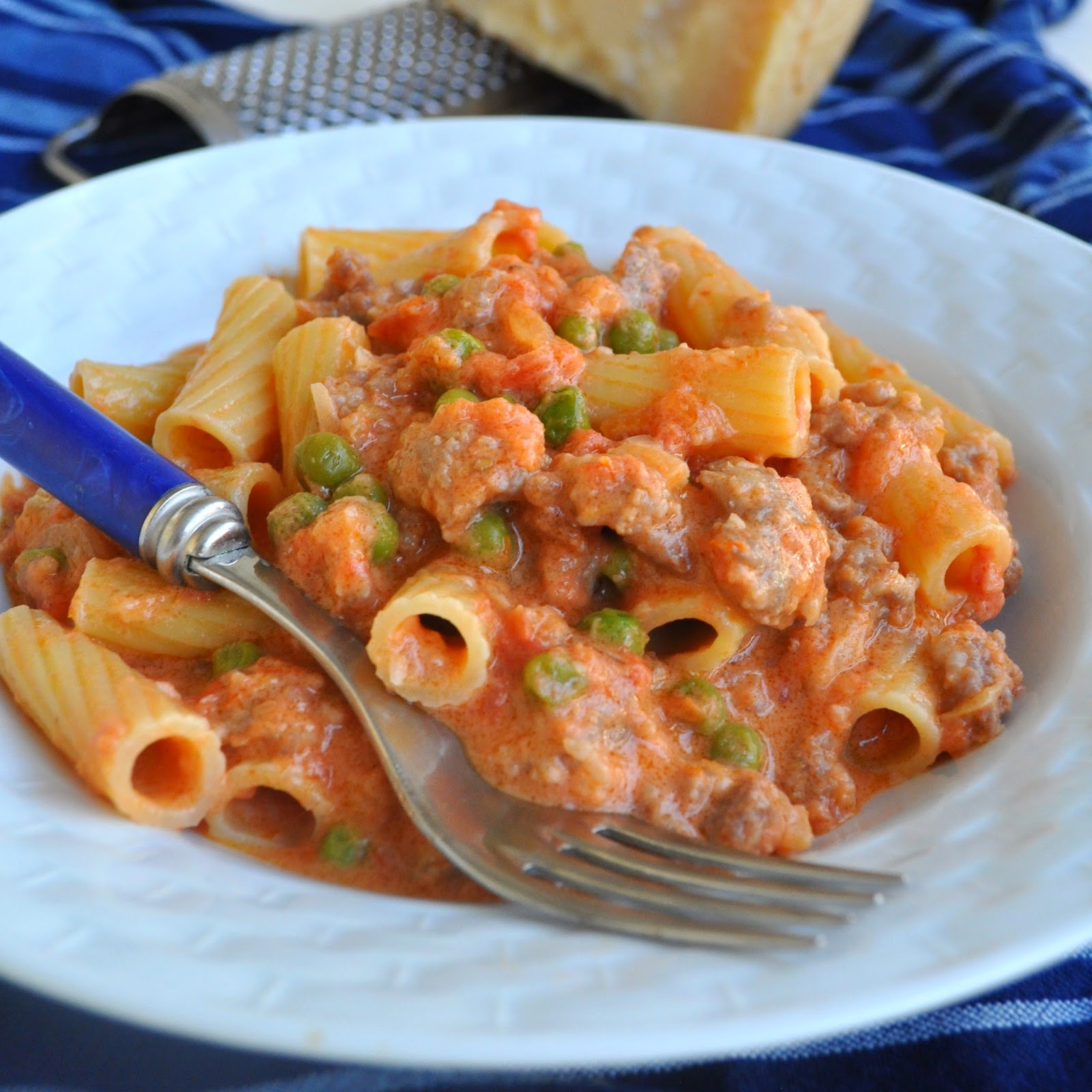 Cooking with Manuela Rigatoni with Sausage and Peas in Creamy Tomato Sauce
