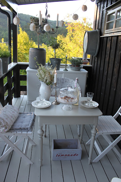 Svingenslillehus: utfordring: hage/uteplass!!