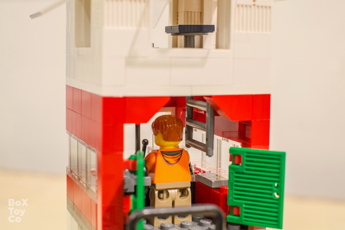 Lego_Lighthouse_CRoom.jpg