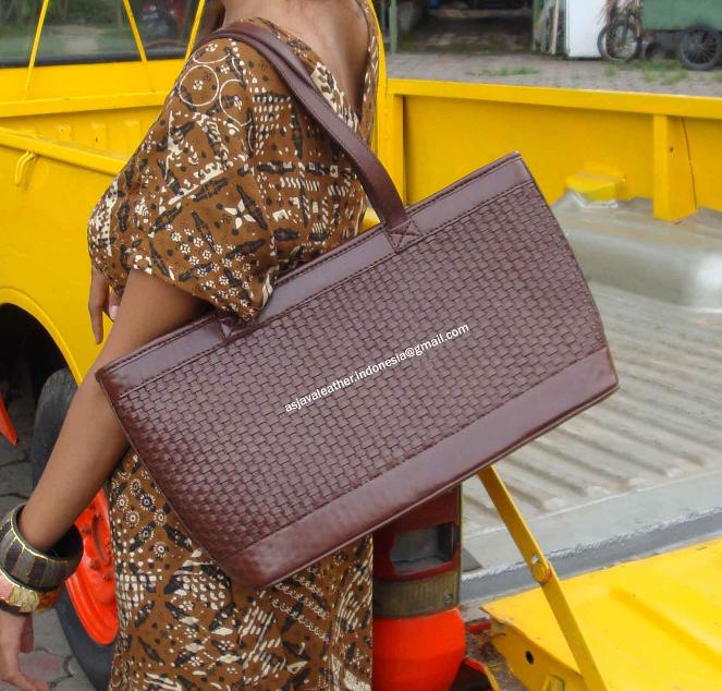 VINTAGE LEATHER BAG INDONESIA