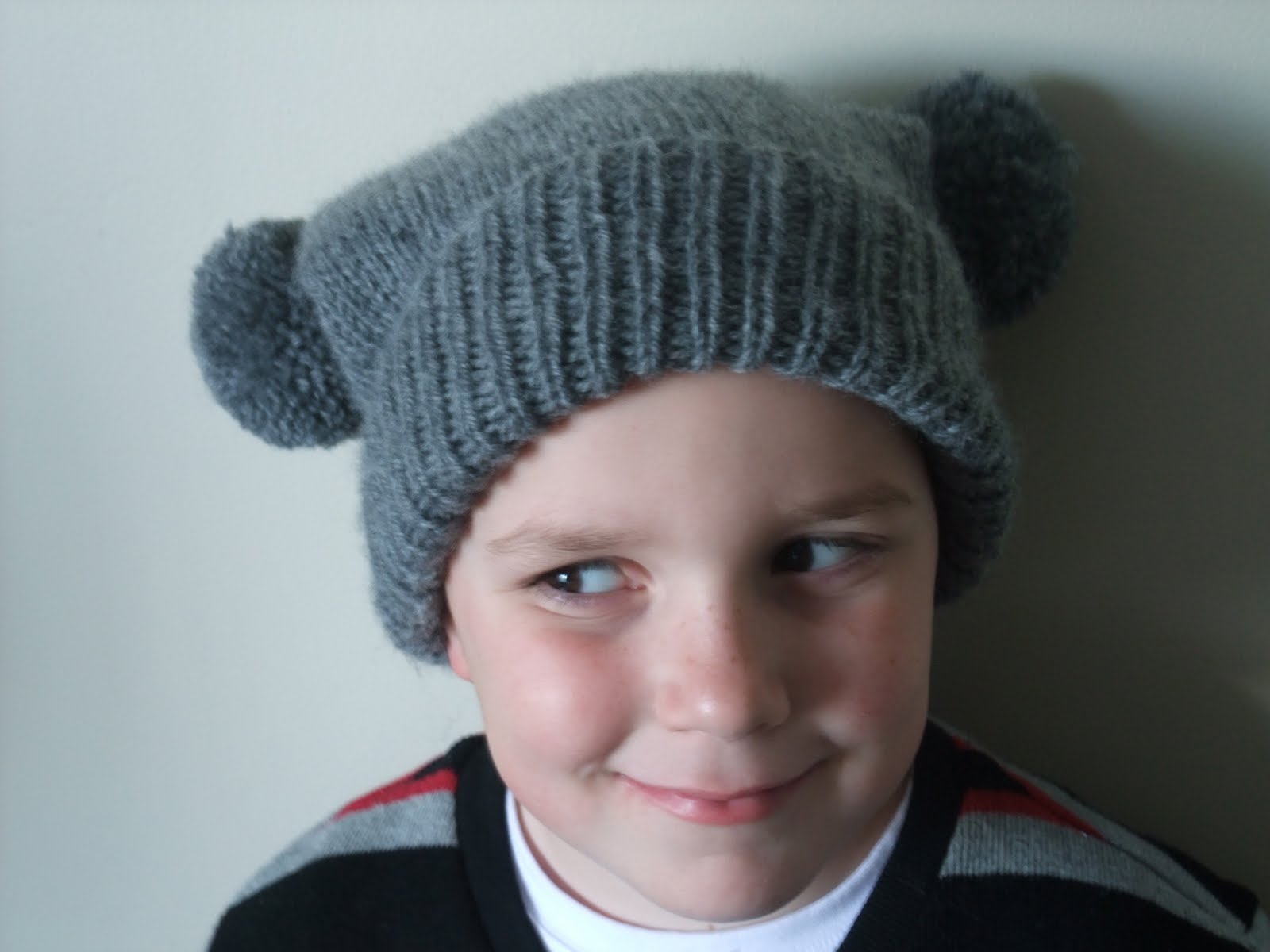 maker*land. How to knit a silly hat....