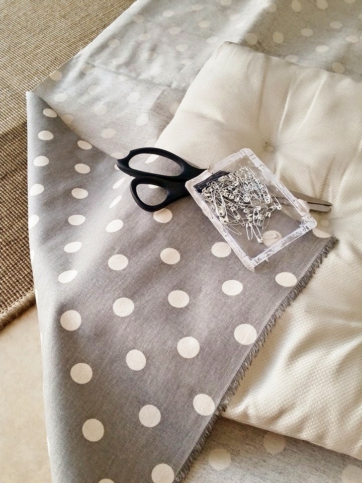 The Quaint Sanctuary { No Sew Safety Pin Cushion Tutorial }