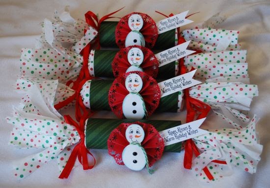 amanda s crafts and more christmas crackers amanda s crafts and more christmas crackers