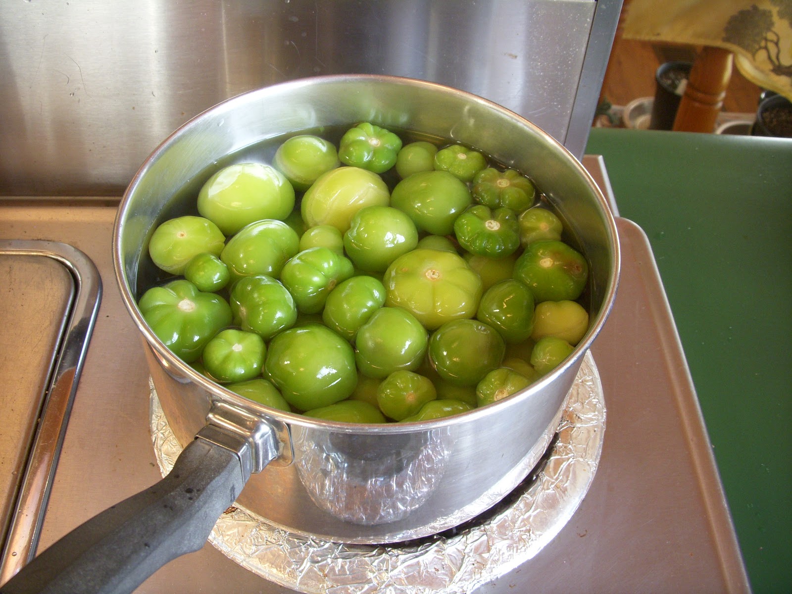 Diana Dyer, MS, RD Butternut SquashTomatillo (and Garlic!) Enchiladas