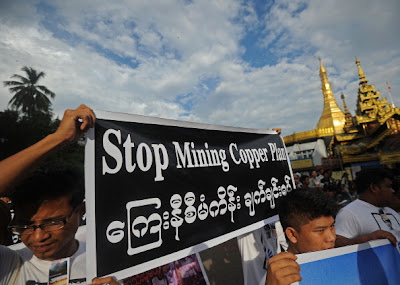 Maung Luu Yae – Articles