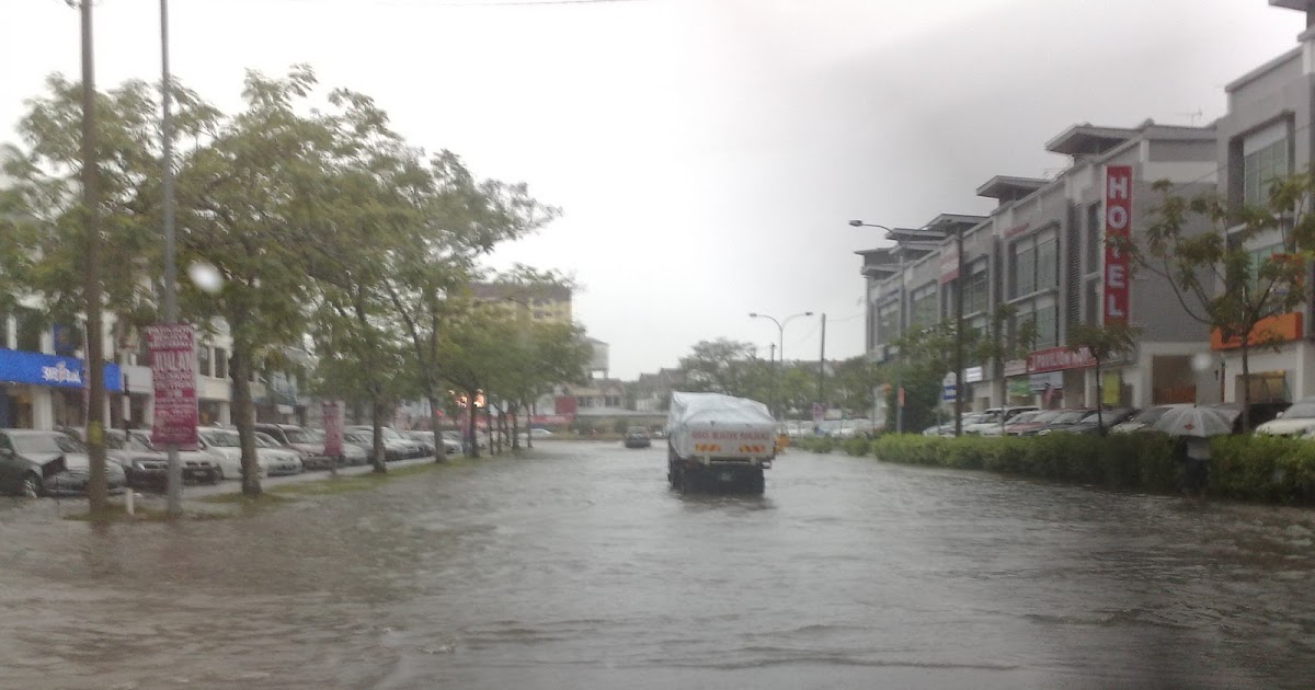 Banjir sudah melanda Pahang!.. Kuantan  PORTAL PAHANGKU