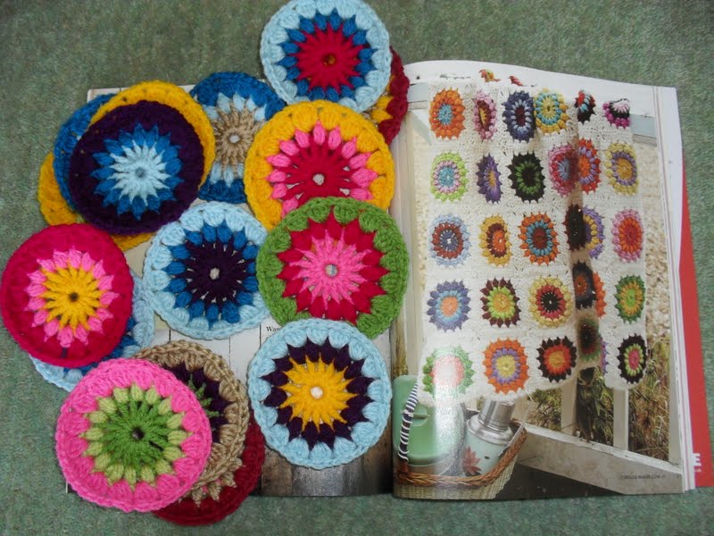 Second Hand Susie: Mollie Makes Starburst Flower Blanket ...