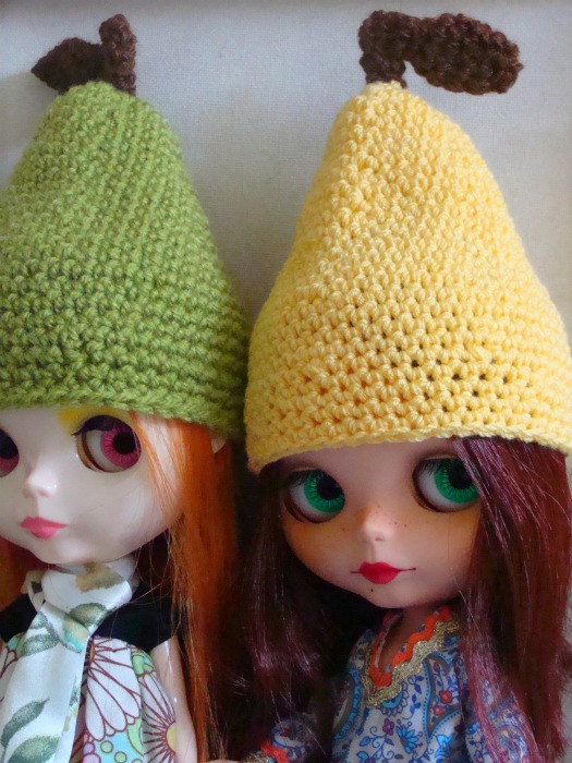 crocheted hats for blythe dolls