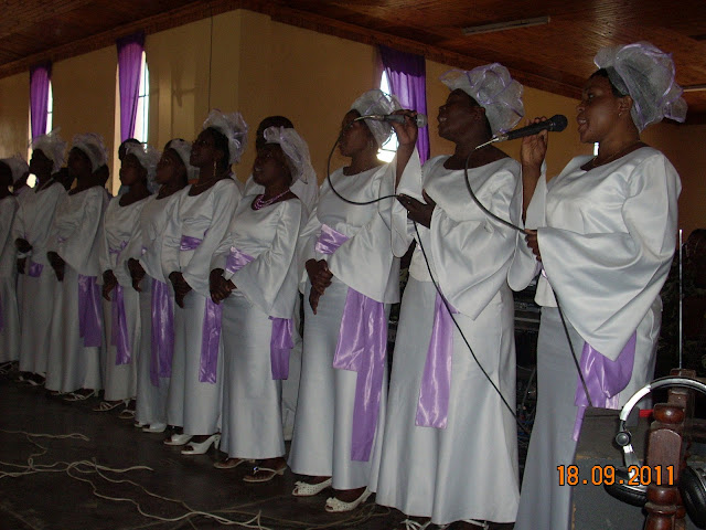 kwaya+njuriiiii.JPG