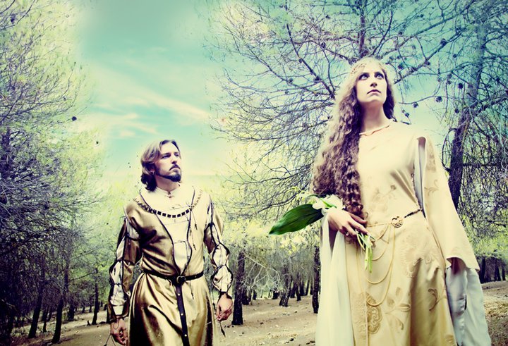 Medieval Bride: Amasing Medieval Photoshoot from El Costurero Real