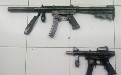http://4.bp.blogspot.com/-Nw7DmHVoKHw/UfbryypQ-1I/AAAAAAAAeks/jBQ6SO5PxIM/s1600/Senjata+yang+ditemukan+di+Karang+Unarang,+Kaltim.jpg