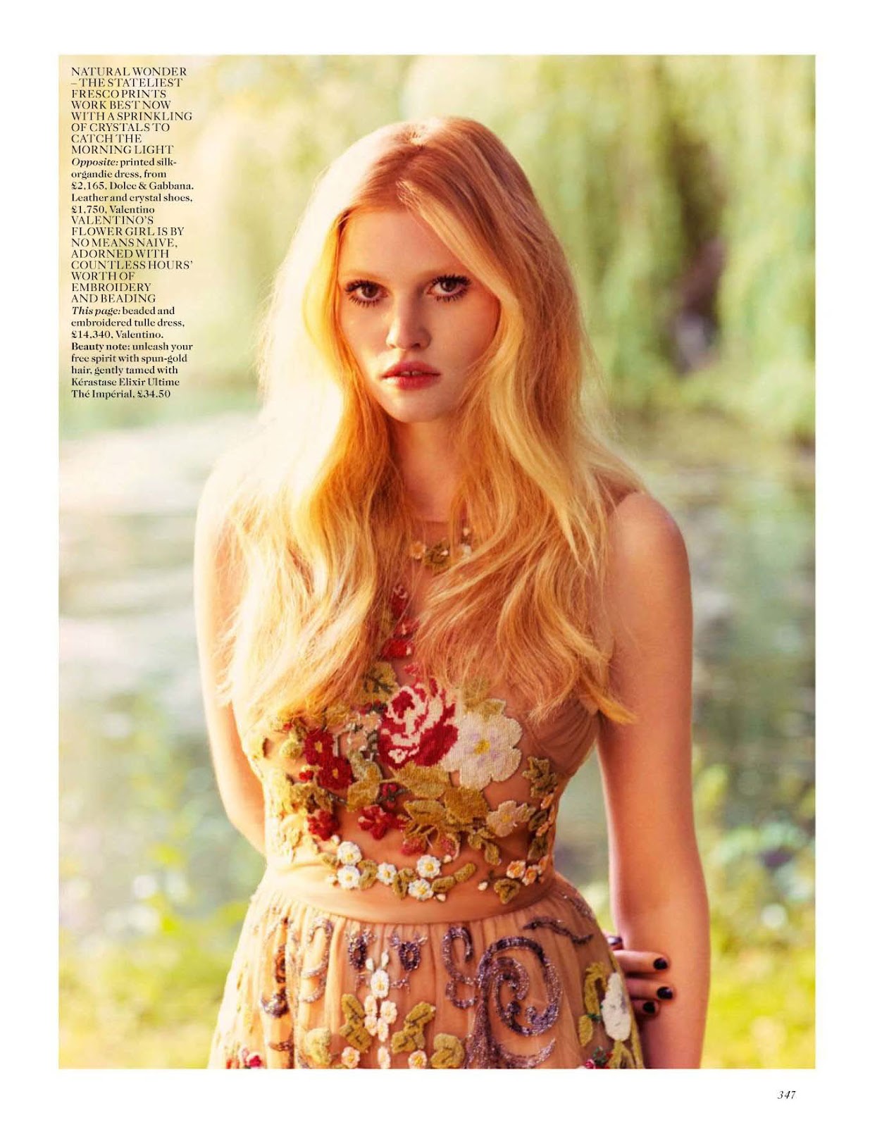 http://4.bp.blogspot.com/-NwaOUFrt-_Y/UCA0AKoKGbI/AAAAAAAAVN4/1BQ8QB_Qoy4/s1600/Lara+Stone+-+Vogue+UK+September+2012+5.jpg