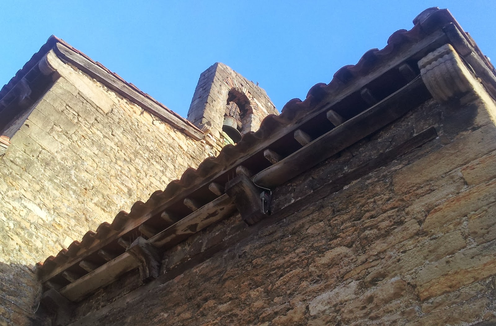 INSTRUMENTACIÓN DE HUMEDAD Y TEMPERATURA EXTERIOR