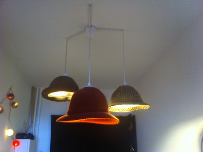 trio-lampe-chapeau