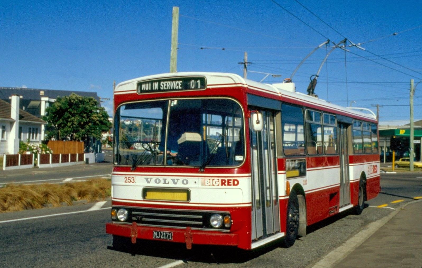 transpress nz Wellington city Volvo trolleybus