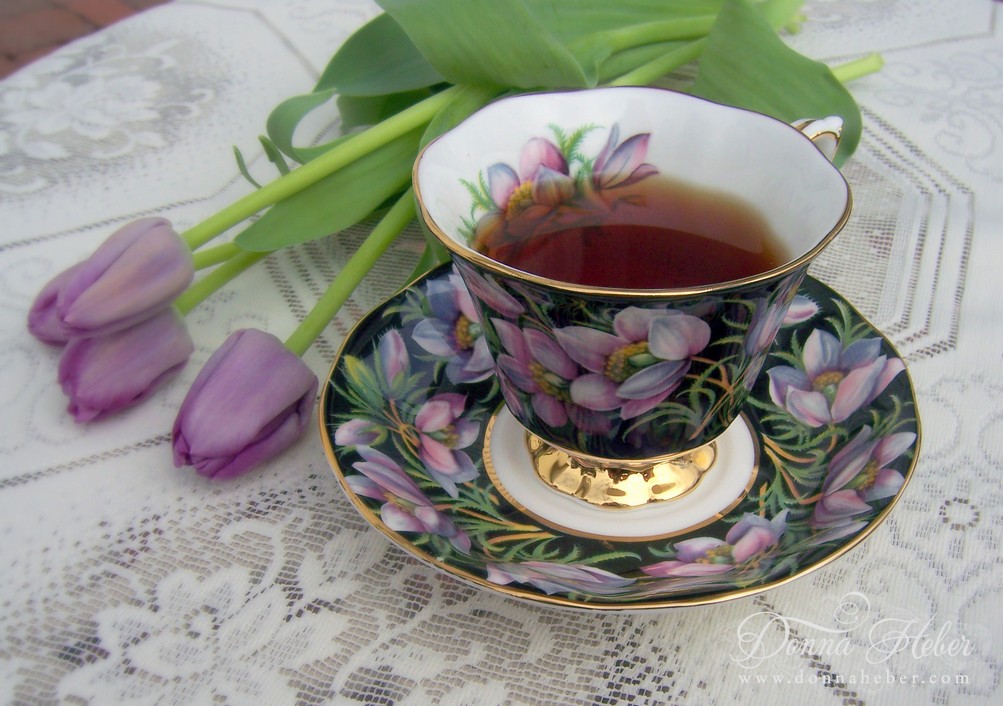 Donna's Designs Tulips & Tea