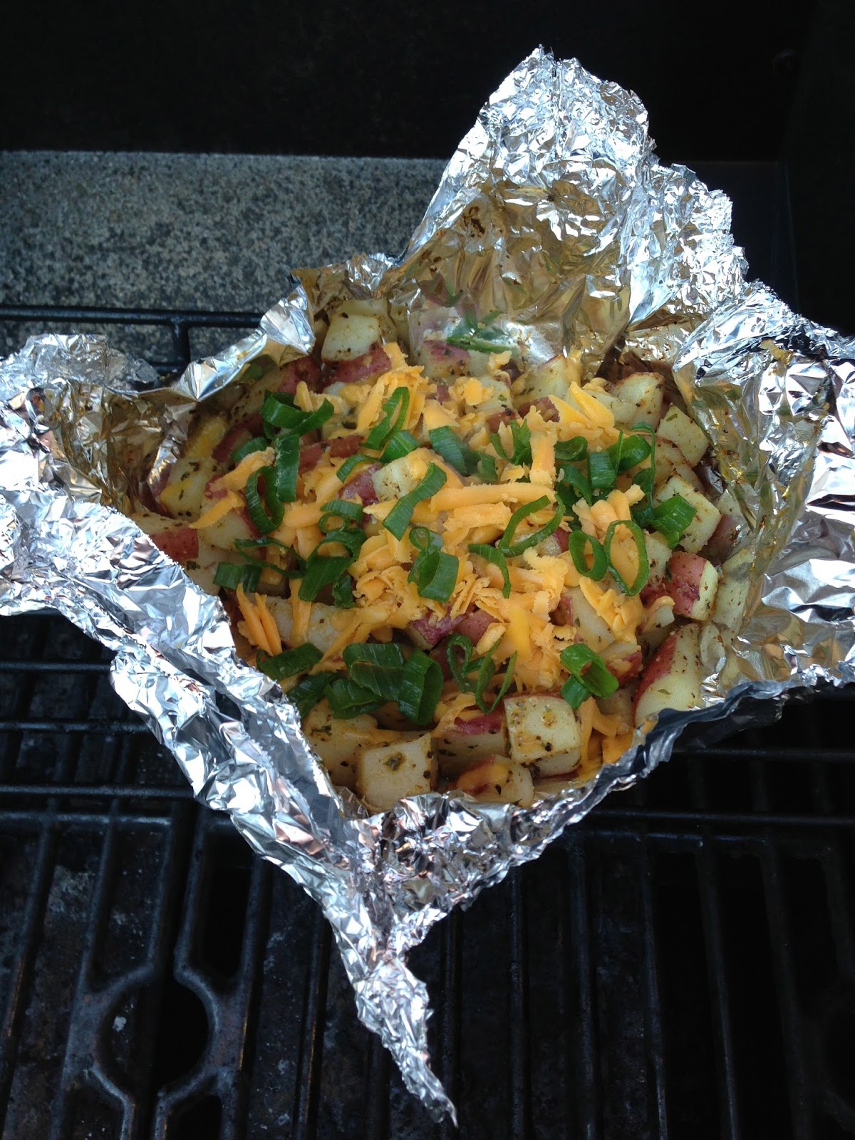 taylor made grillin' sides foil packet cheesy red potatoes & grilled
