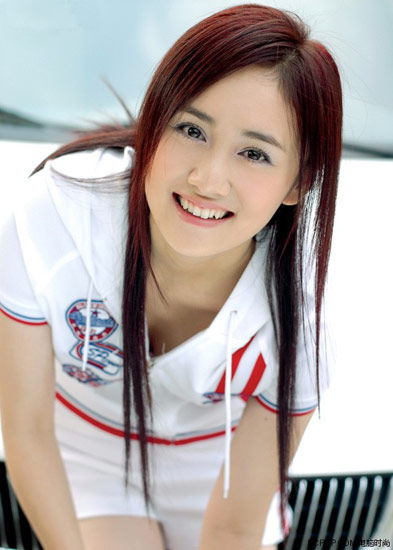 http://4.bp.blogspot.com/-O0lKWIOFMbc/TYwoXNf92iI/AAAAAAAAAYc/DtJdFQ26jyY/s1600/cute%2Bgirl%2Blong%2Bhairstyle.jpg