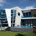 Casa Moderna e Futurista Com Muita Luz e Cor